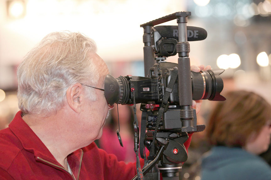 My Gear with the Zacuto at the International Beauty Show in New YorkClick here to see the video and articles I shot with the Zacuto