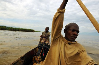 29jpg-burundi-fishermen-on-lake-tanganyika