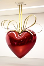 Hanging-Heart-RedGold-by-Jeff-Koons-1994-2006-@CelinaLafuenteDeLavotha