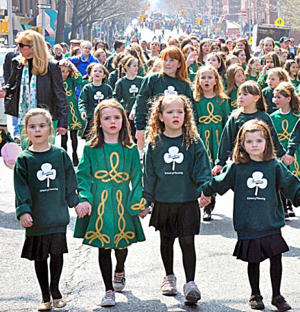 children-in-parade